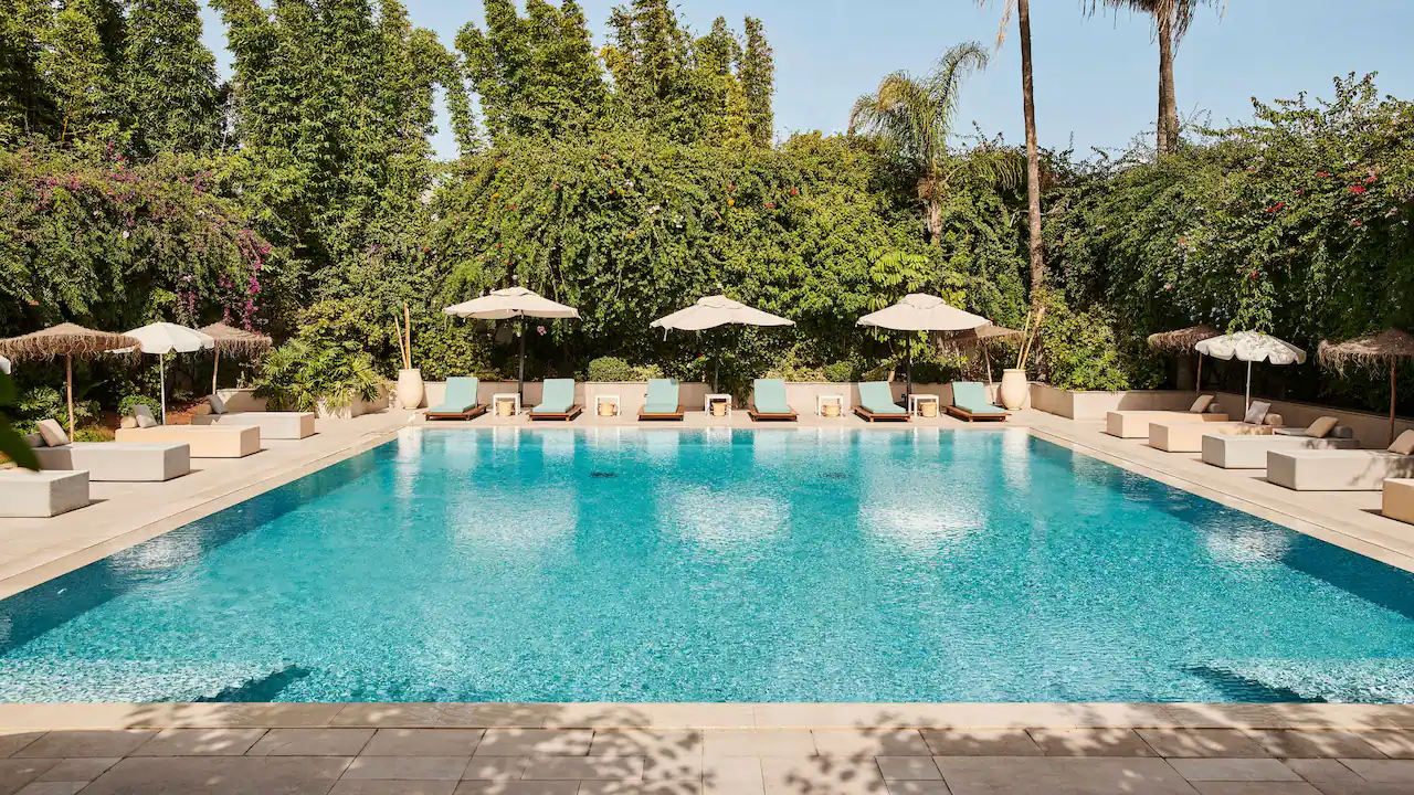 Four Seasons Casablanca — casab-p0433-pool-16x9.webp