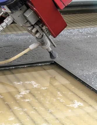 Découpe au jet d'eau